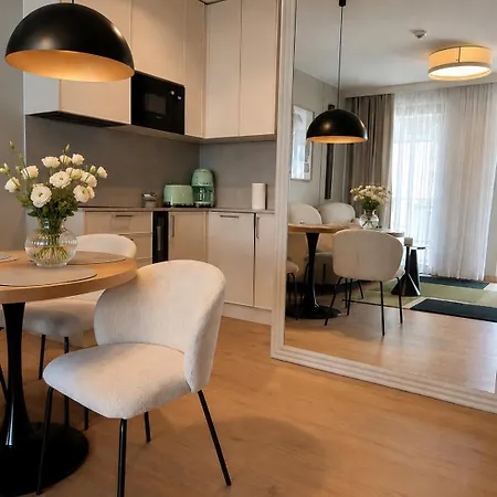 Feel-good Retreat - Stylish - Right By The Sea Apartamento